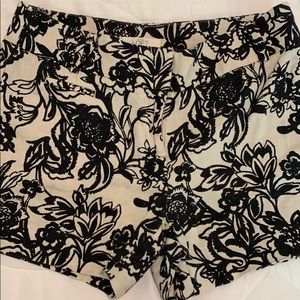 LOFT short shorts, size 0 - black and white